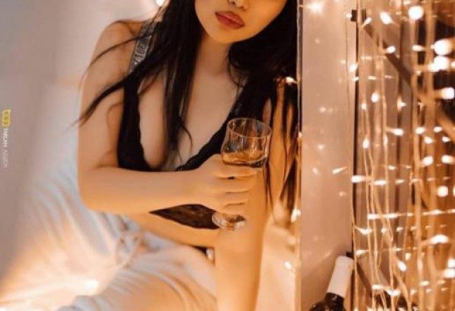 Maltepe Escort Kadın Coşkulu Sevişen Elanur