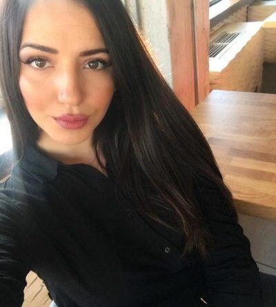 Kurtköy Escort Prezervatifsiz Kalan Betül Sabiha Gökçen Karşısında